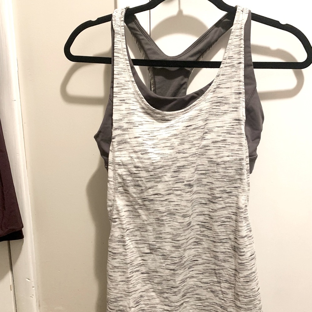 Lululemon workout shirt